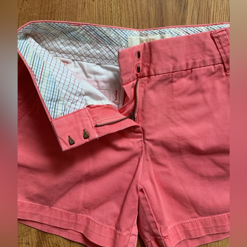J. Crew classic twill chino city fit shorts, size 0, salmon color